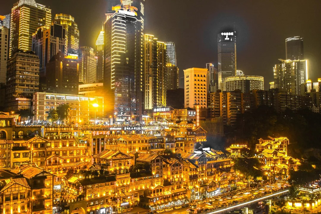 重庆，多元融合与持续发展的繁荣都市